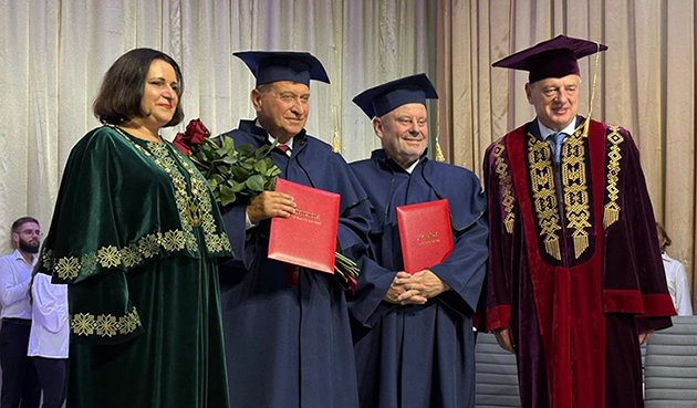 Iwano-Frankiwsk: rektorzy UW i AGH doktorami honoris causa